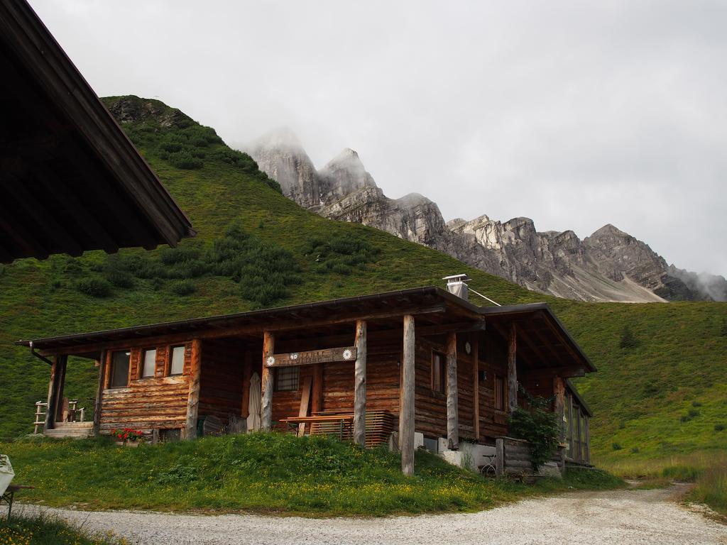 Hôtel Berggasthaus Edelweisshutte Ladurns à Fleres Extérieur photo